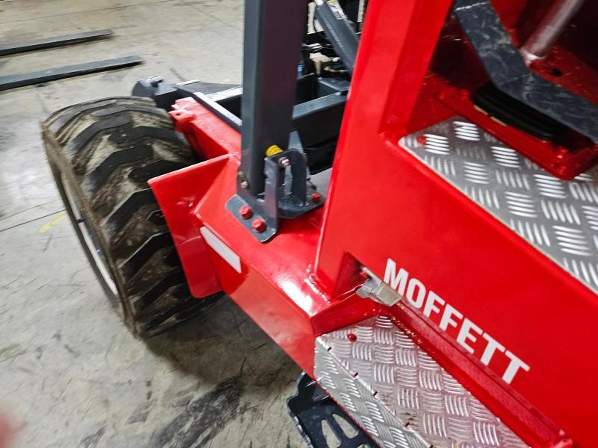 Used 2006 Moffett M 55.4 4 Way