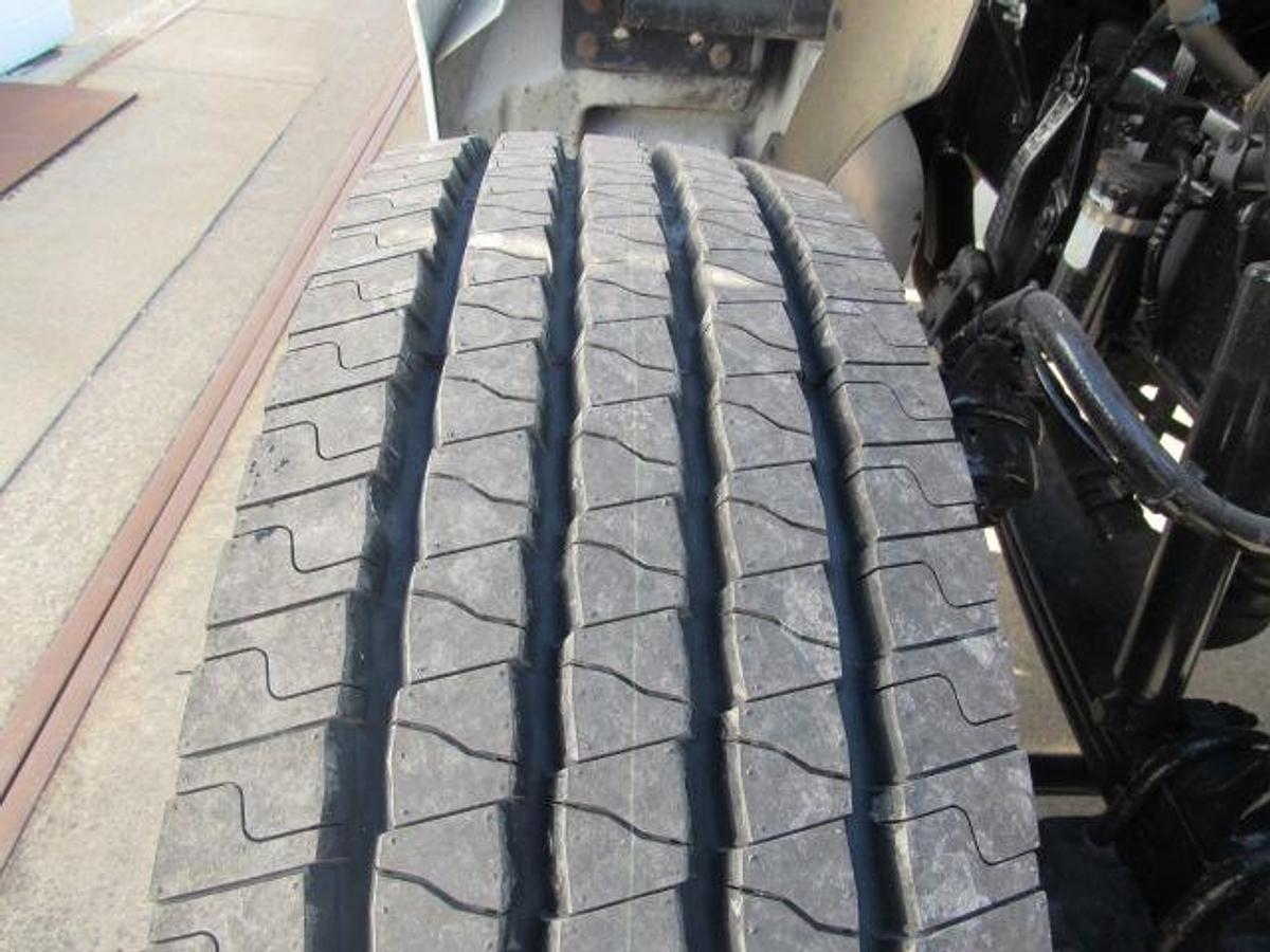 Used 2021 Kenworth T370 Flatbed Truck