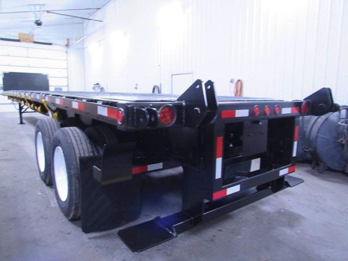Used 2015 Great Dane Trailers 48' X 102" Flatbed Moffett Trailer