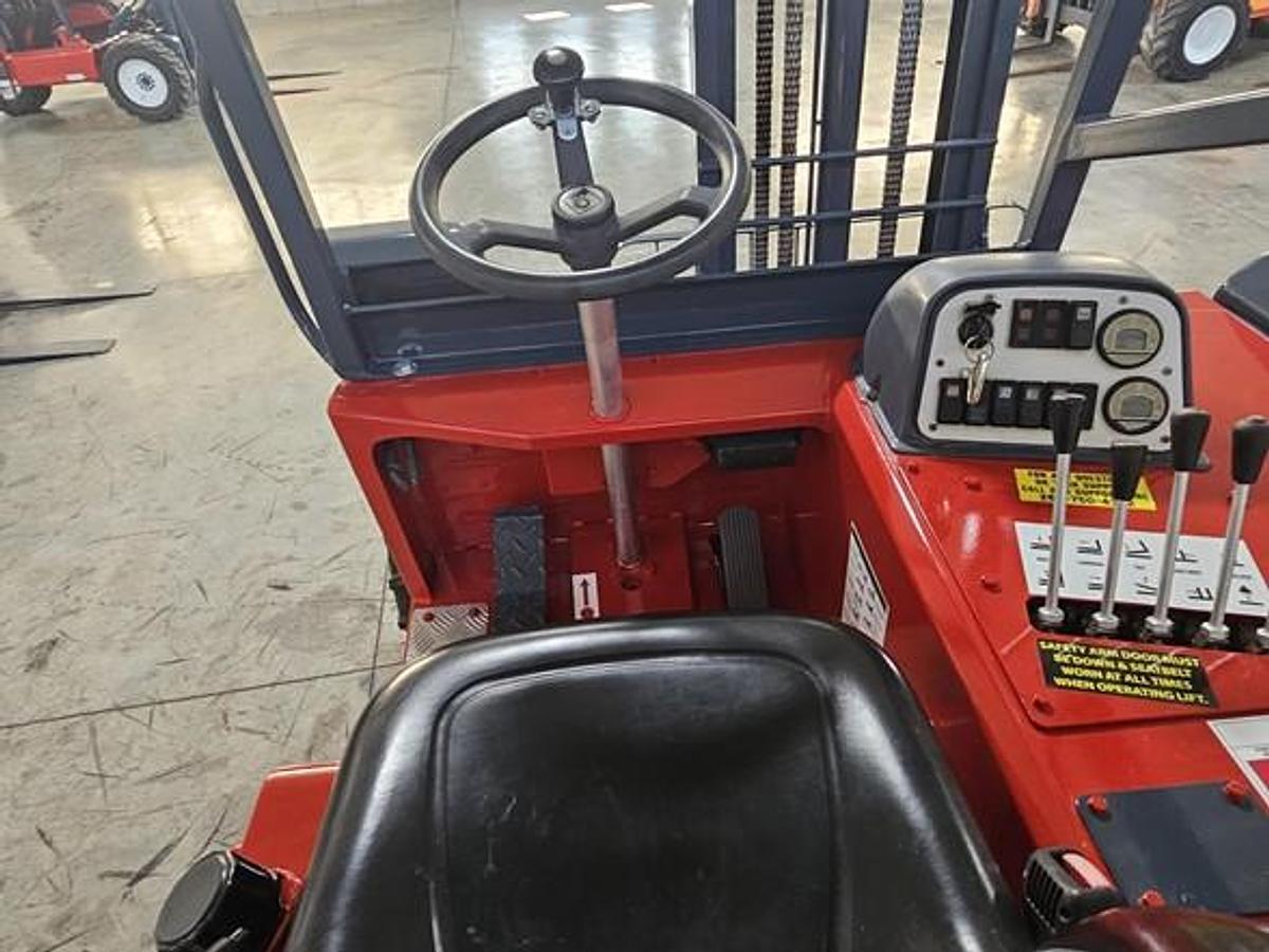 Used 2015 Moffett M8 55.3