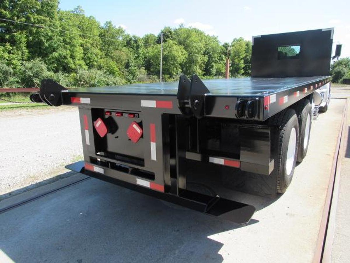 Used 2021 Kenworth T370 Flatbed Truck