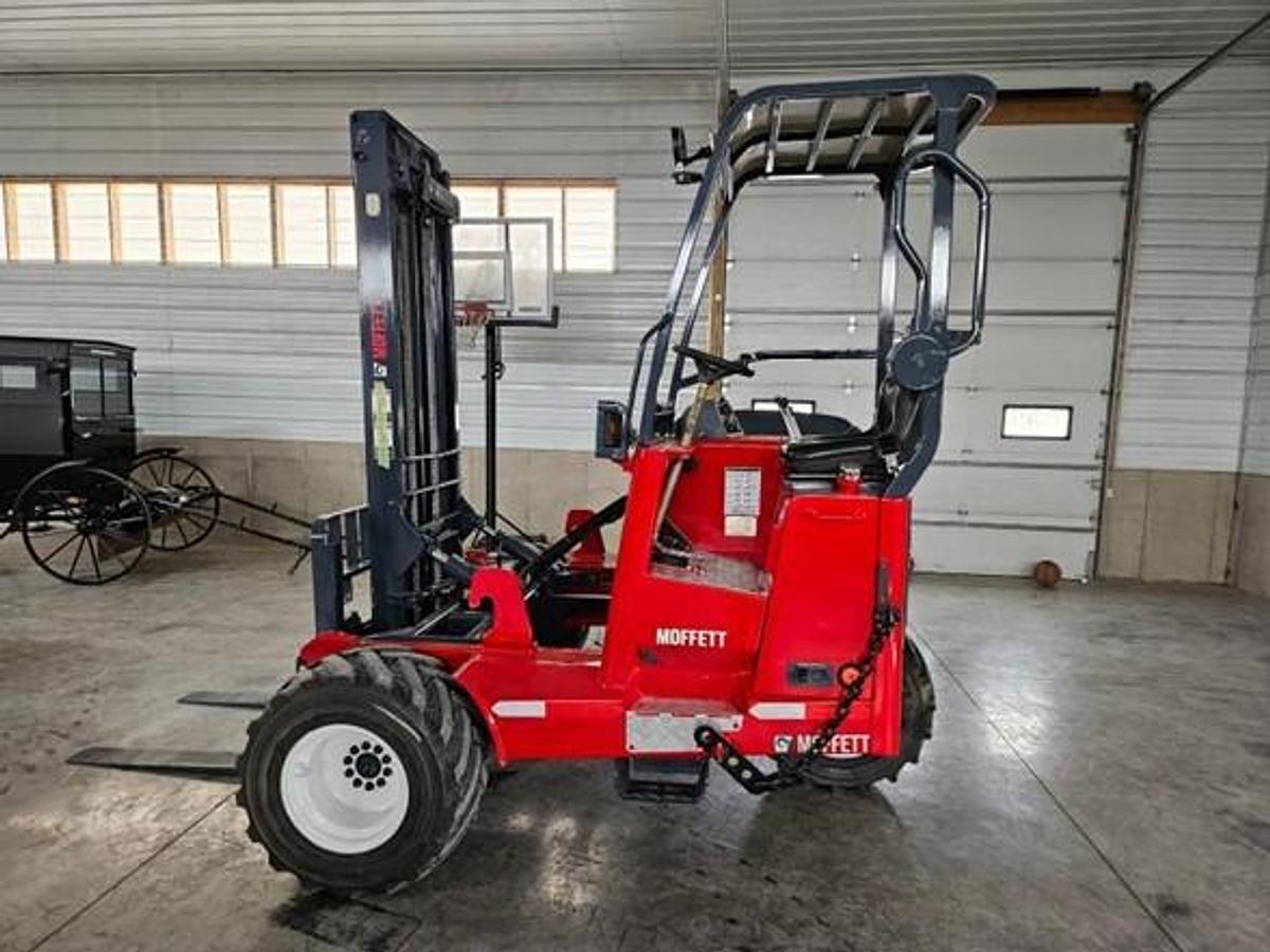 Used 2015 Moffett M8 55.3