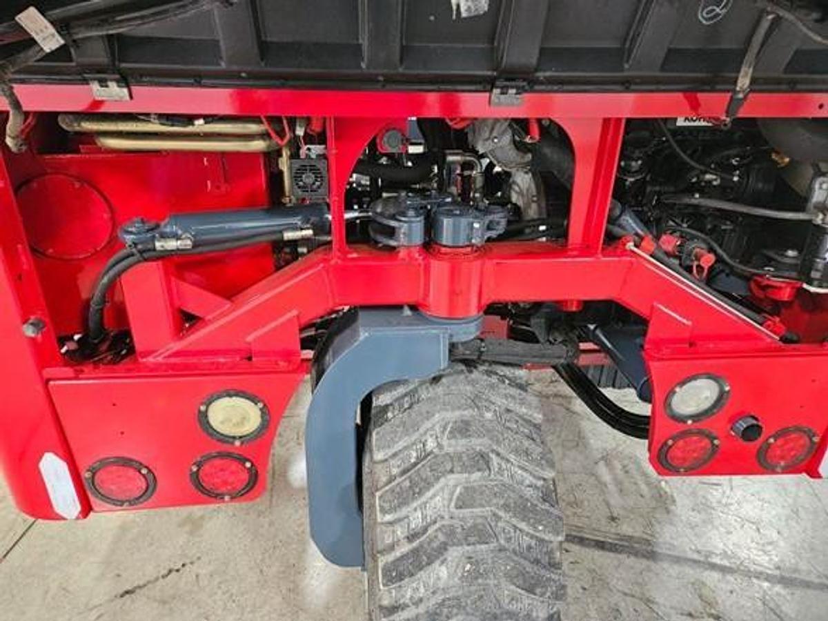 Used 2015 Moffett M8 55.3