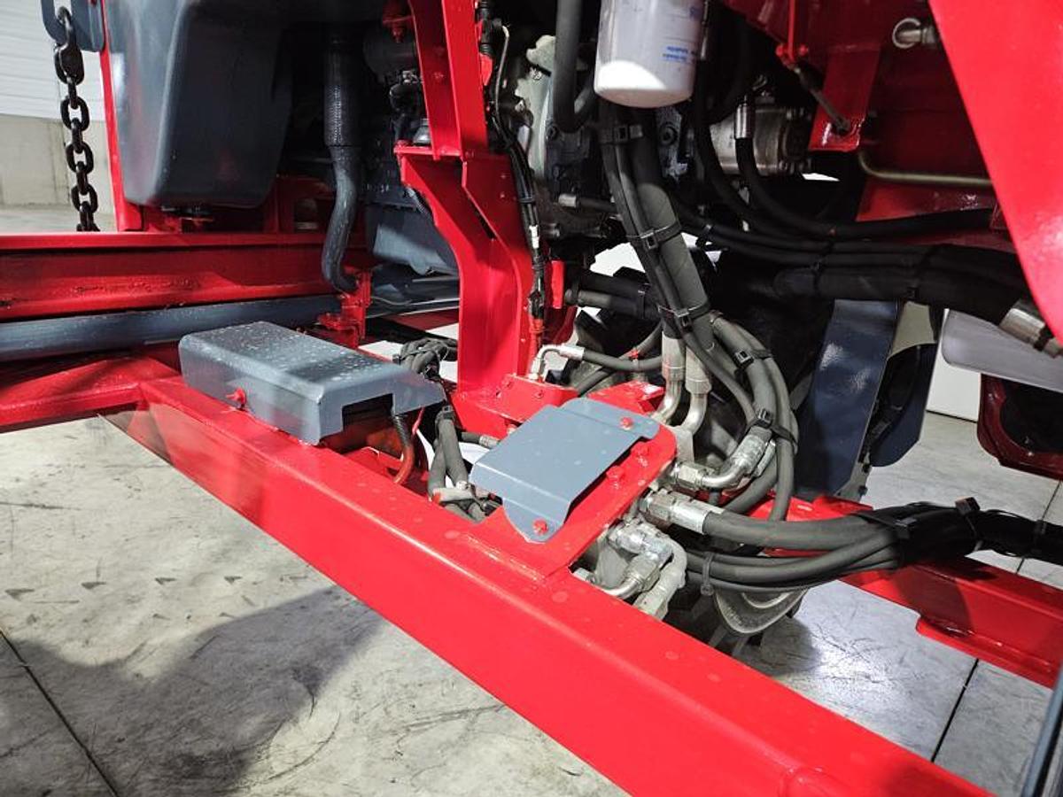 Used 2012 Moffett M70