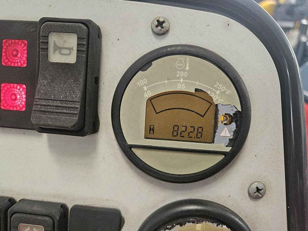 Used 2014 Moffett M70