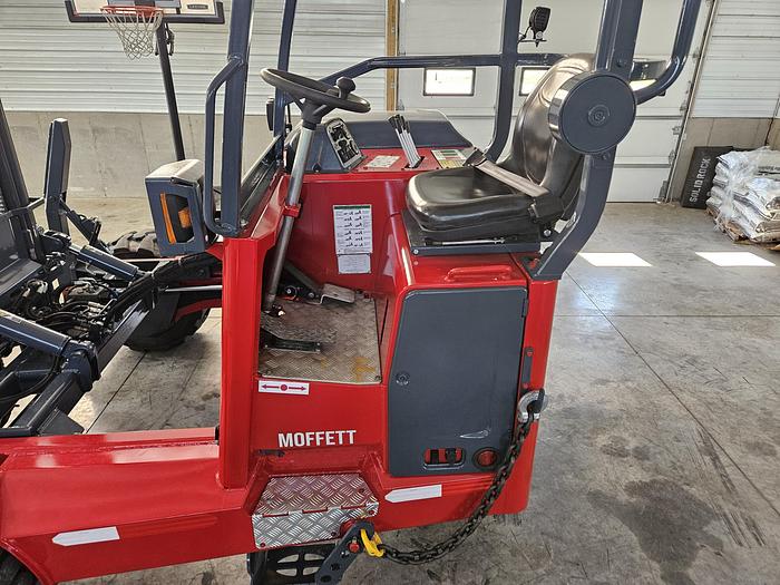 Used 2018 Moffett M8 55.3P