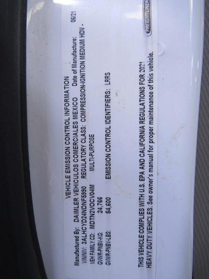 Used 2022 Freightliner M2 106