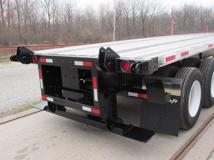 2023 Transcraft 48' X 102" Aluminum Combo Princeton/Moffett Trailer