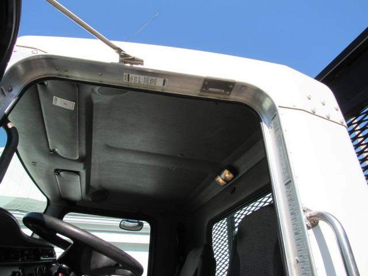 Used 2021 Kenworth T370 Flatbed Truck