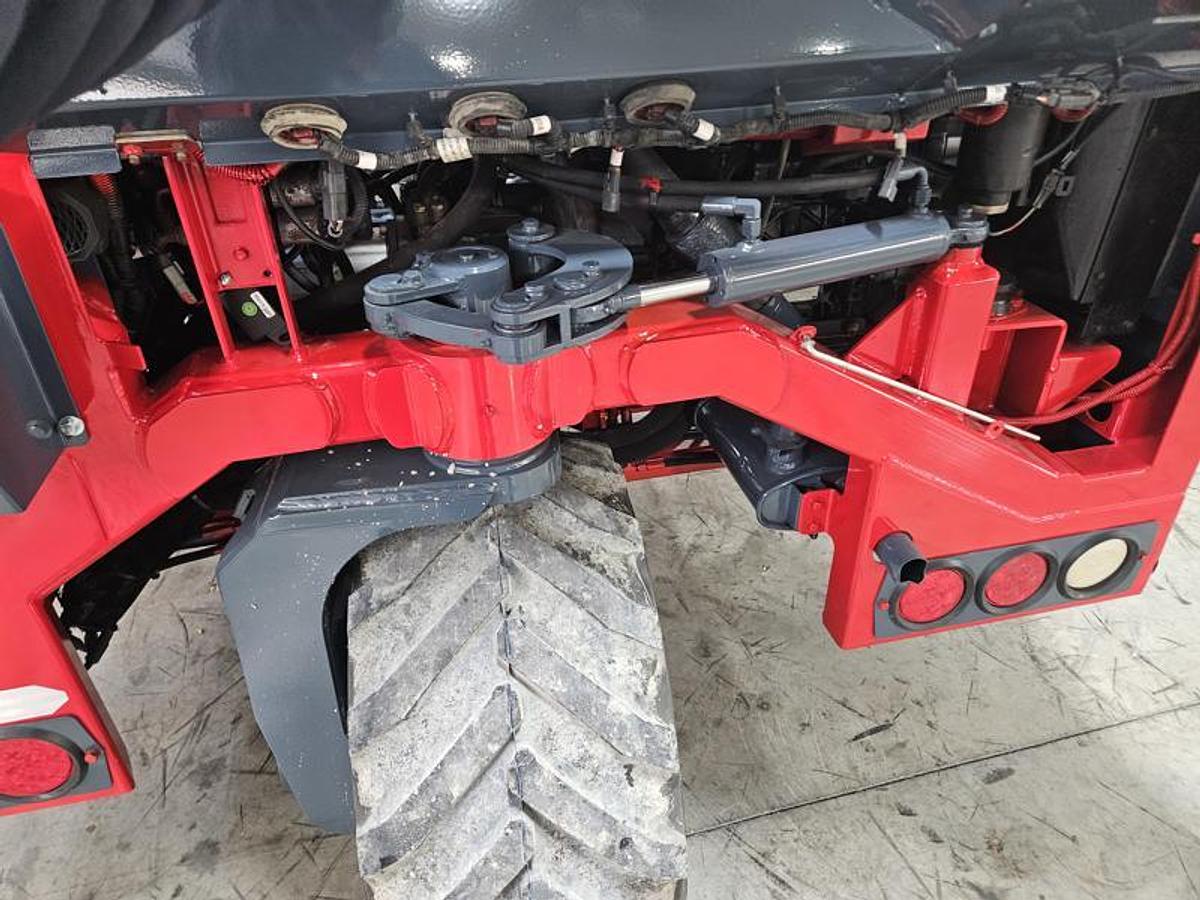 Used 2015 Moffett M8 55.3LP