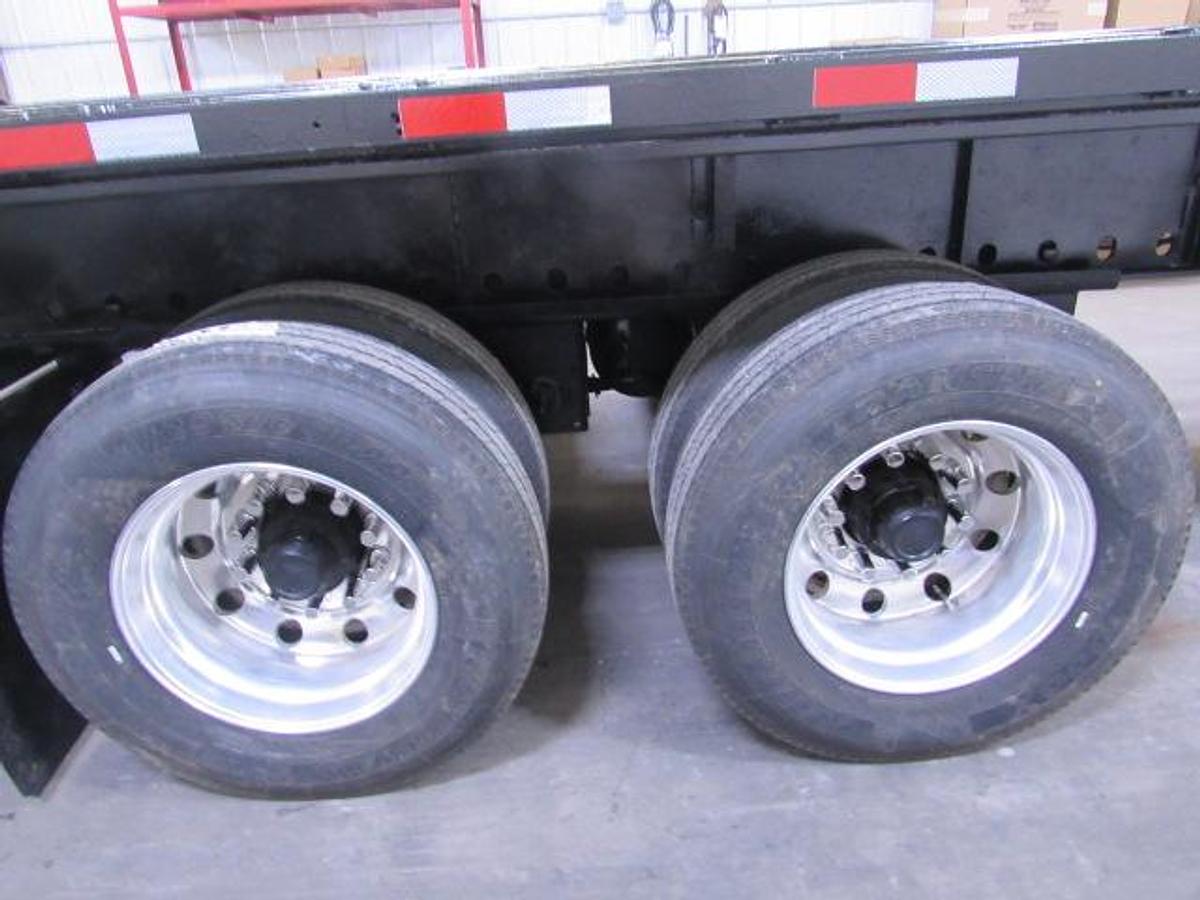 Used 2014 Utility 48' X 102 Princeton/Moffett Trailer