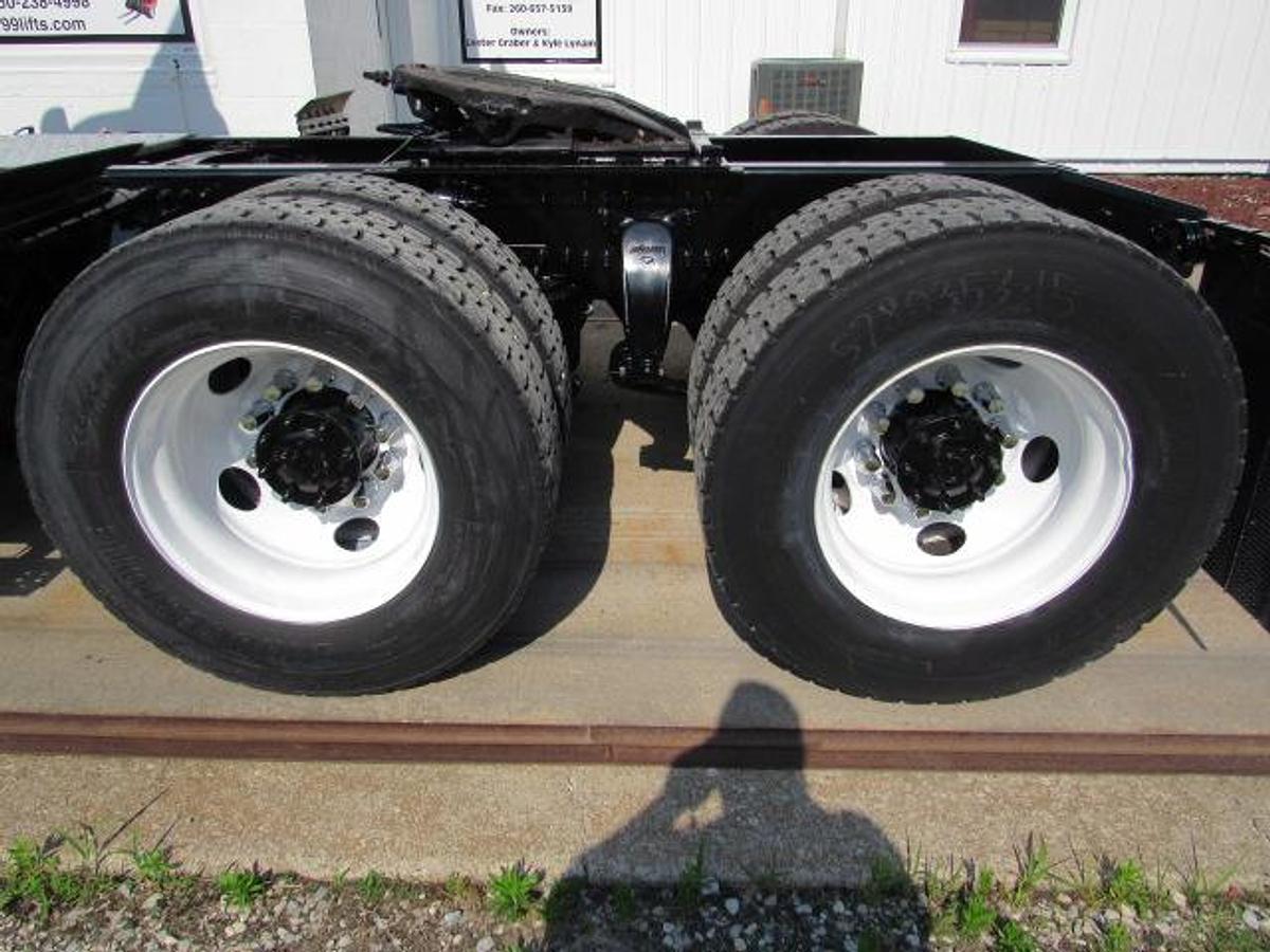 Used 2018 Freightliner Cascadia 125