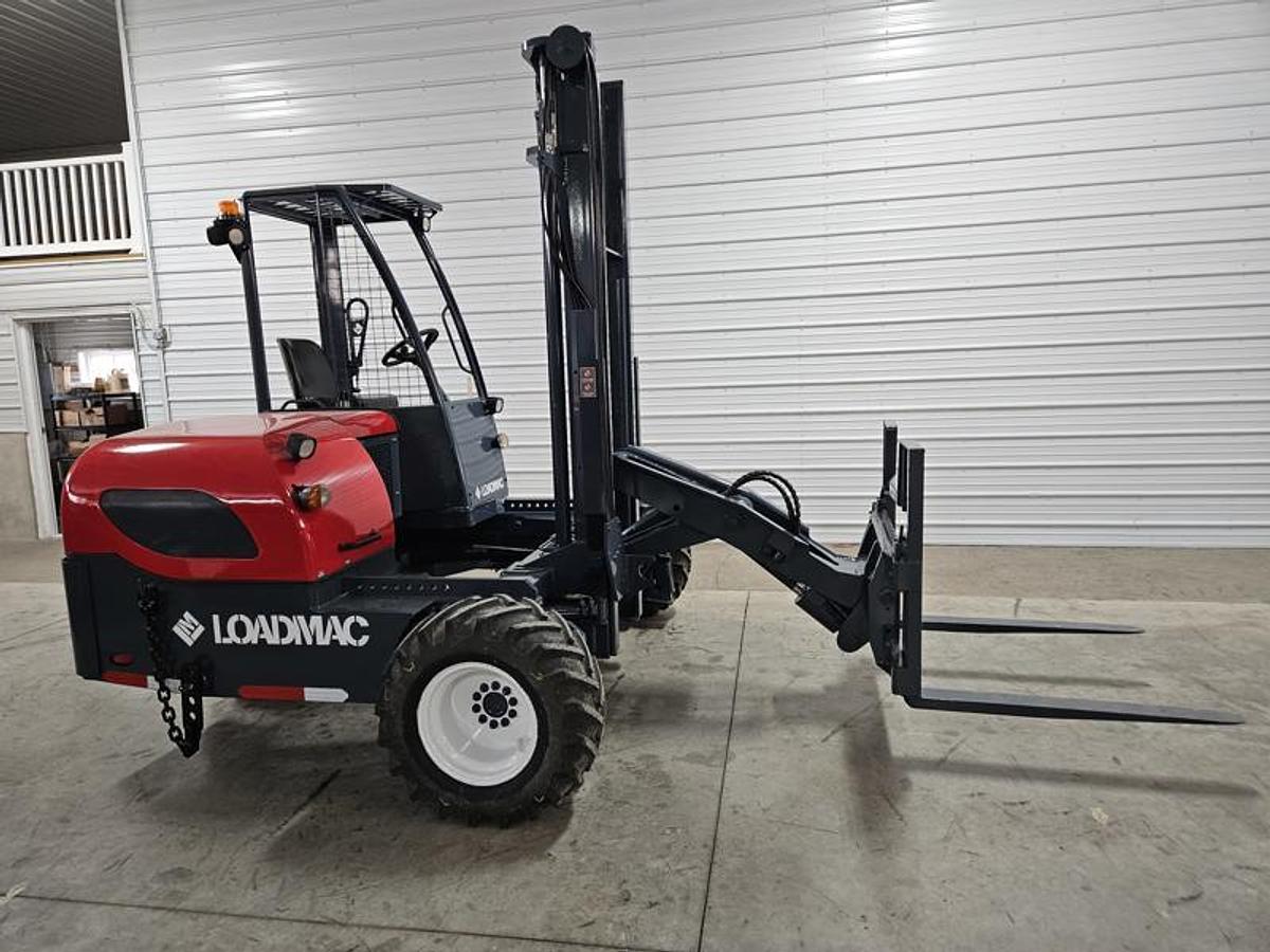 Used 2018 LOADMAC 825.4P   4 Way Forklift w/Extended Reach