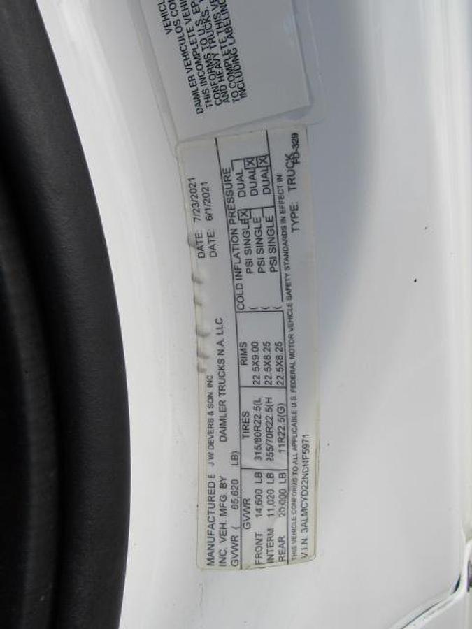 Used 2022 Freightliner M2 106