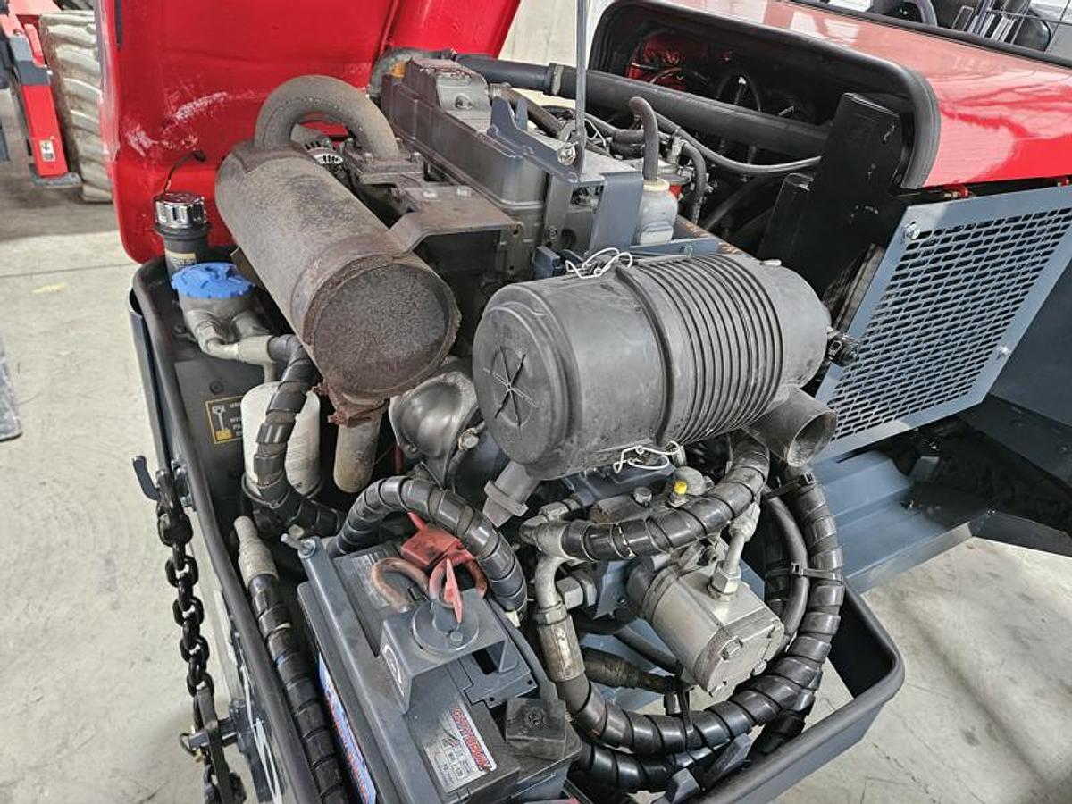 Used 2018 LOADMAC 825.4P   4 Way Forklift w/Extended Reach