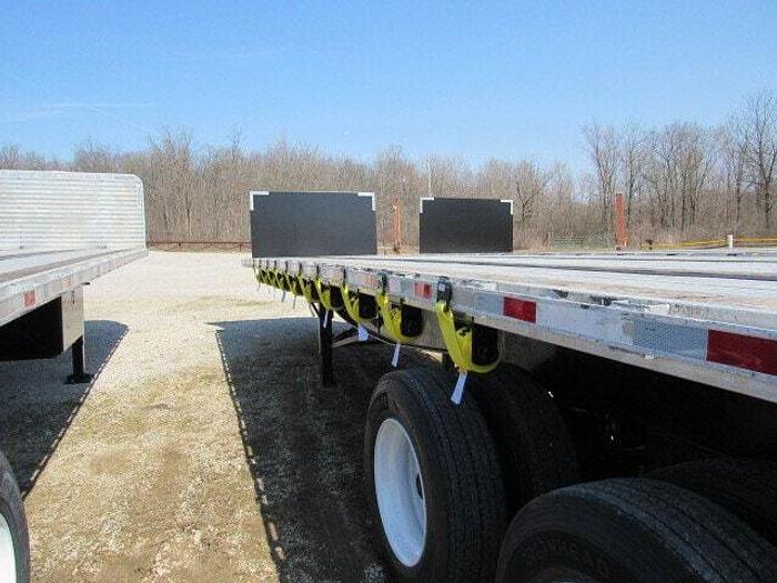 Used 2012 Utility 32' X 102 Alum Combo Princeton/Moffett Trailer