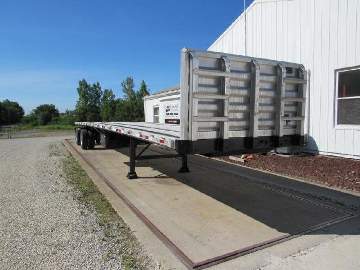 Used 2015 Great Dane Trailers 48 X 102 Aluminum Combo Flatbed Moffett Trailer