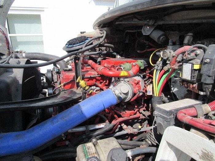 Used 2016 Freightliner M2 106