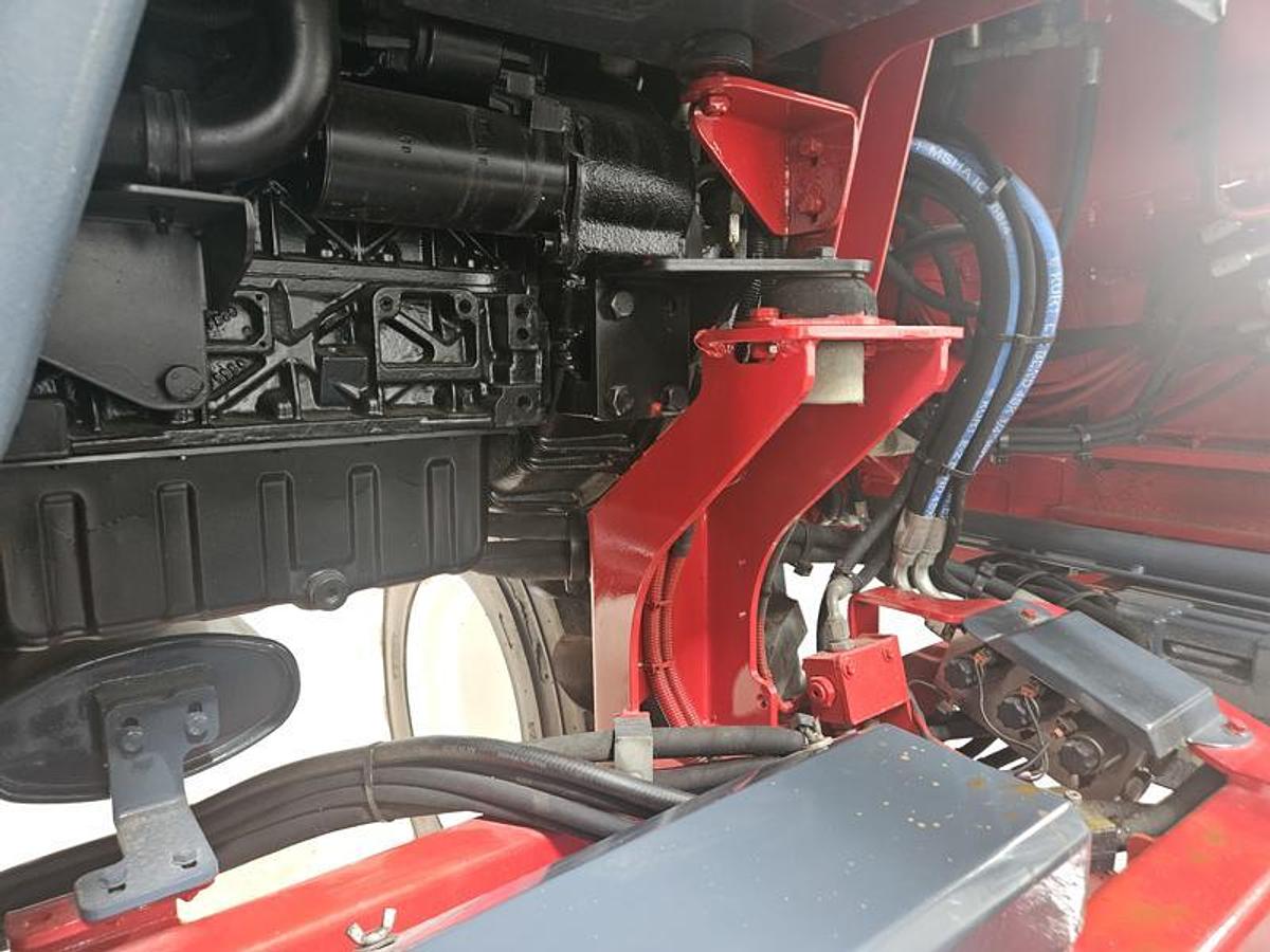 Used 2015 Moffett M8 55.3