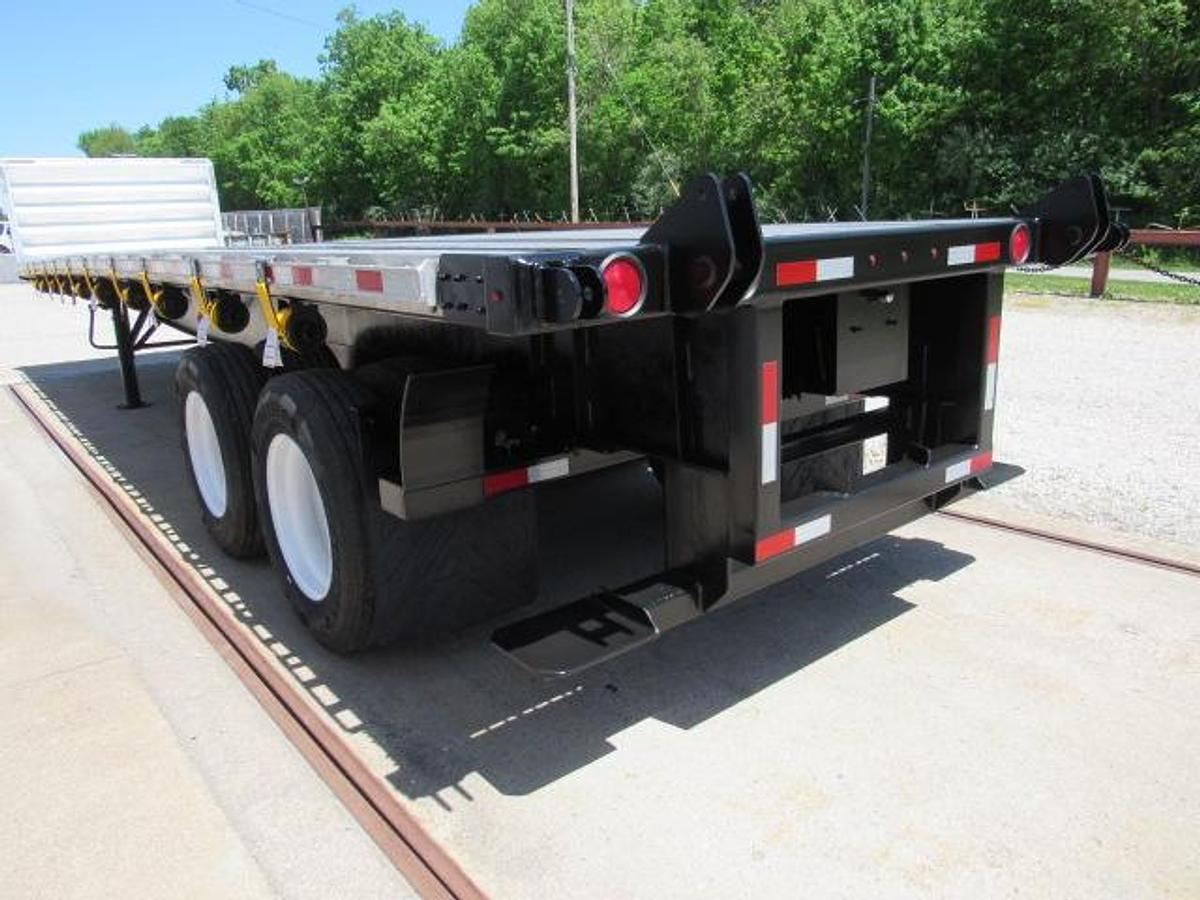 Used 2014 Great Dane Trailers 36' 6" X 102" Aluminum Combo Flatbed Moffett Trailer