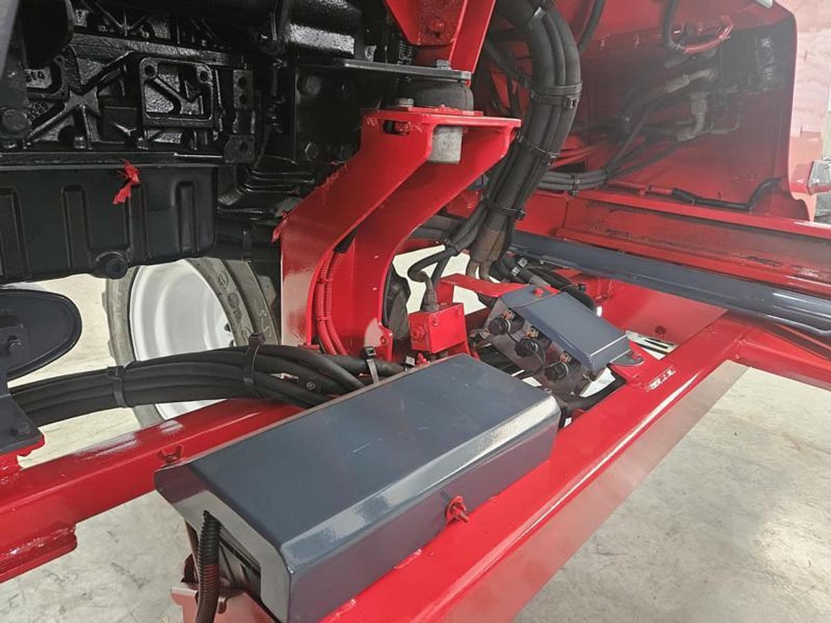 Used 2014 Moffett M70