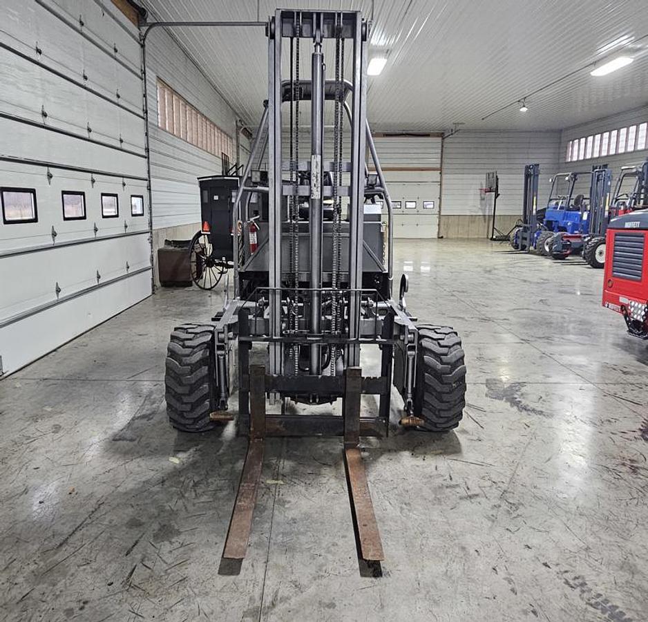 Used 2015 Navigator RT-5500 Truck Mounted Forklift