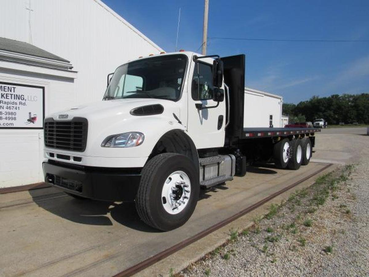 Used 2023 Freightliner M2 106