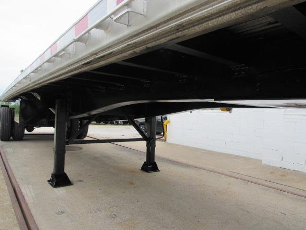 Used 2014 Great Dane Trailers  36' 6" X 102" Aluminum Combo Flatbed Moffett Trailer