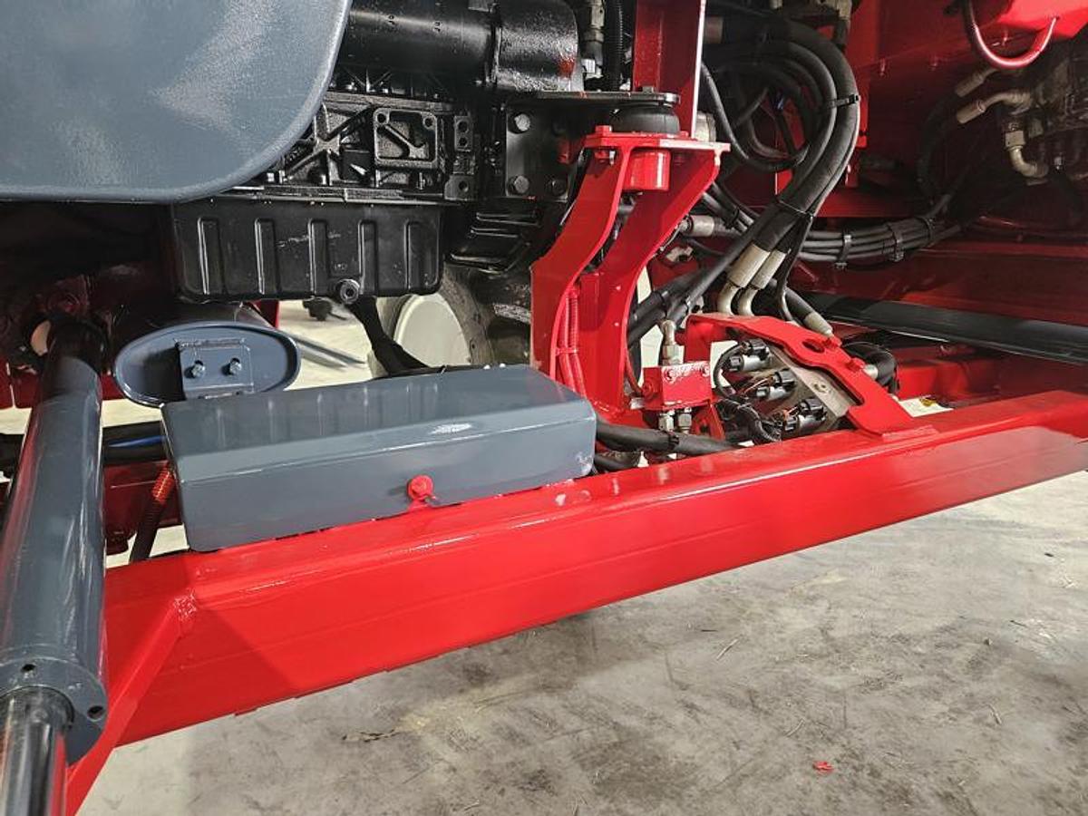 Used 2015 Moffett M5 50.3