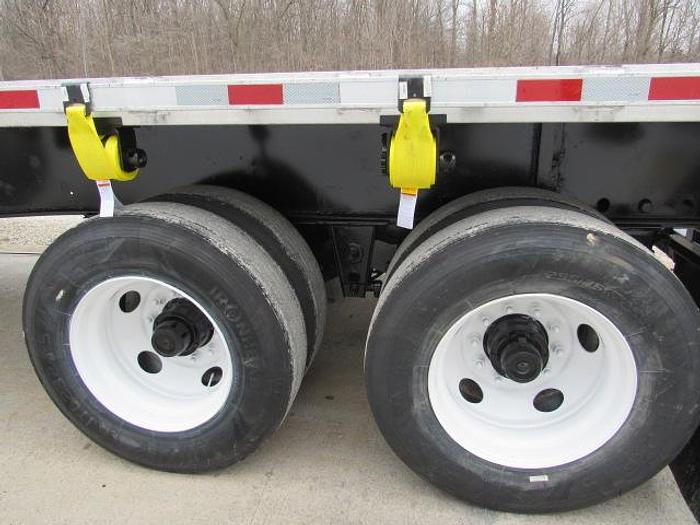 Used 2014 Utility 36' 6" X 102 Alum Combo Princeton/Moffett Trailer