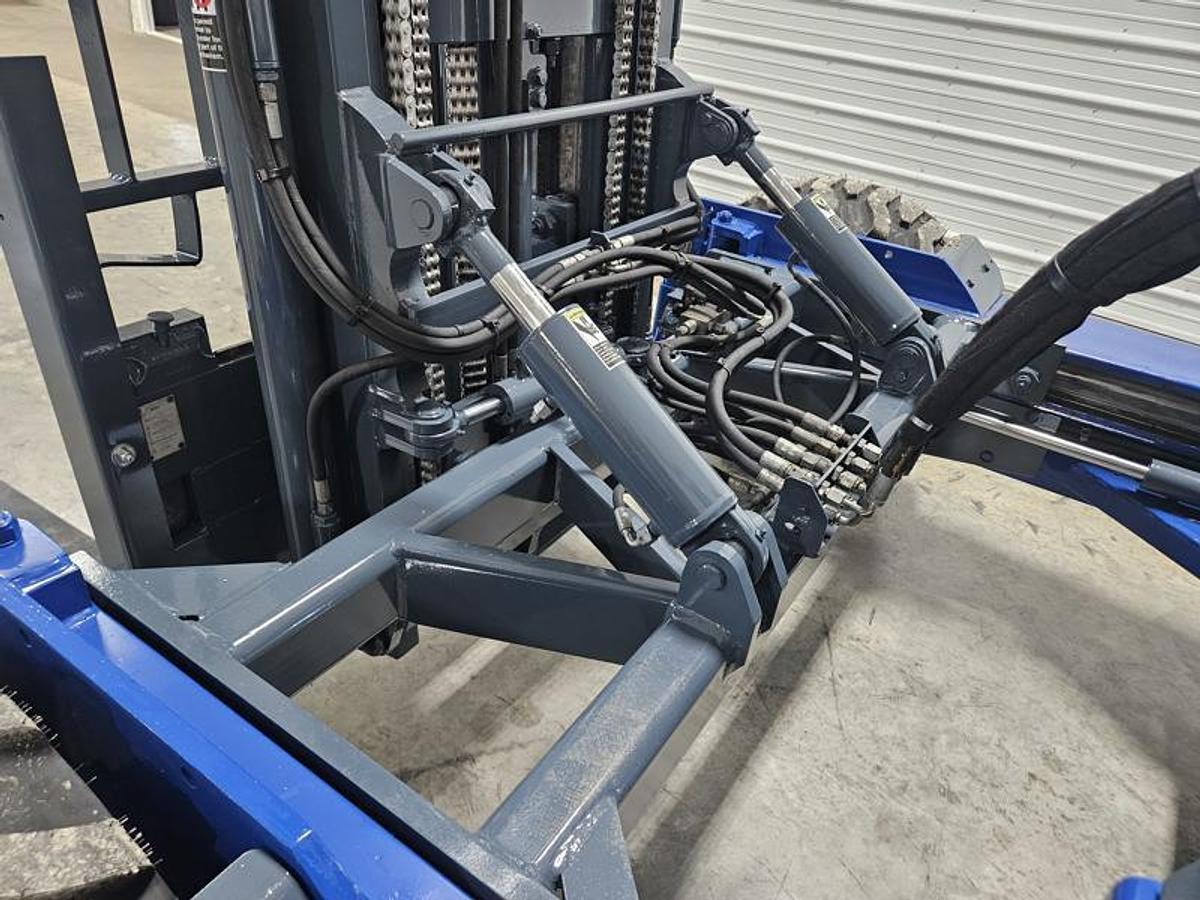 Used 2017 Moffett M8 55.3LP