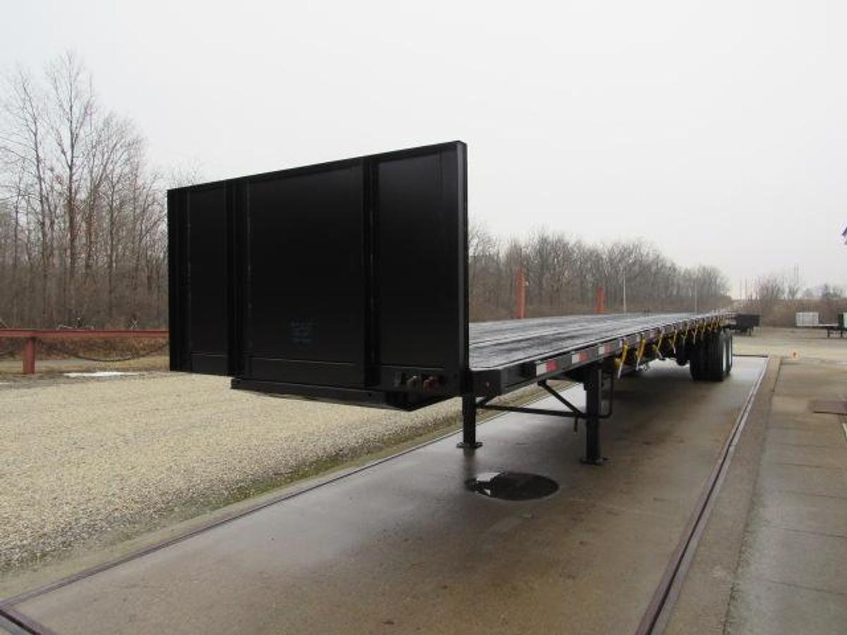 Used 2013 Utility 45' X 102 Princeton/Moffett Trailer