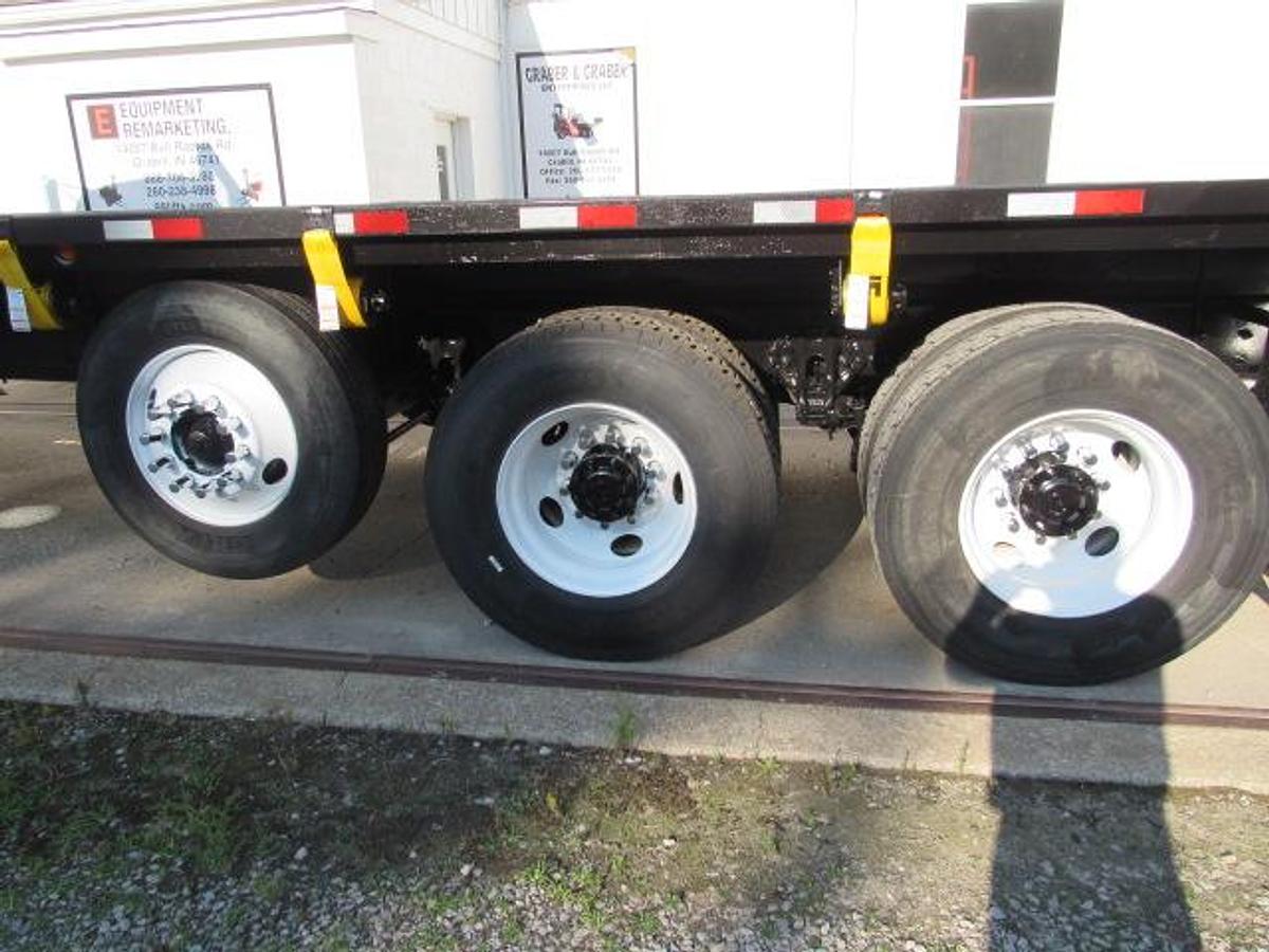 Used 2021 Kenworth T370 Flatbed Truck