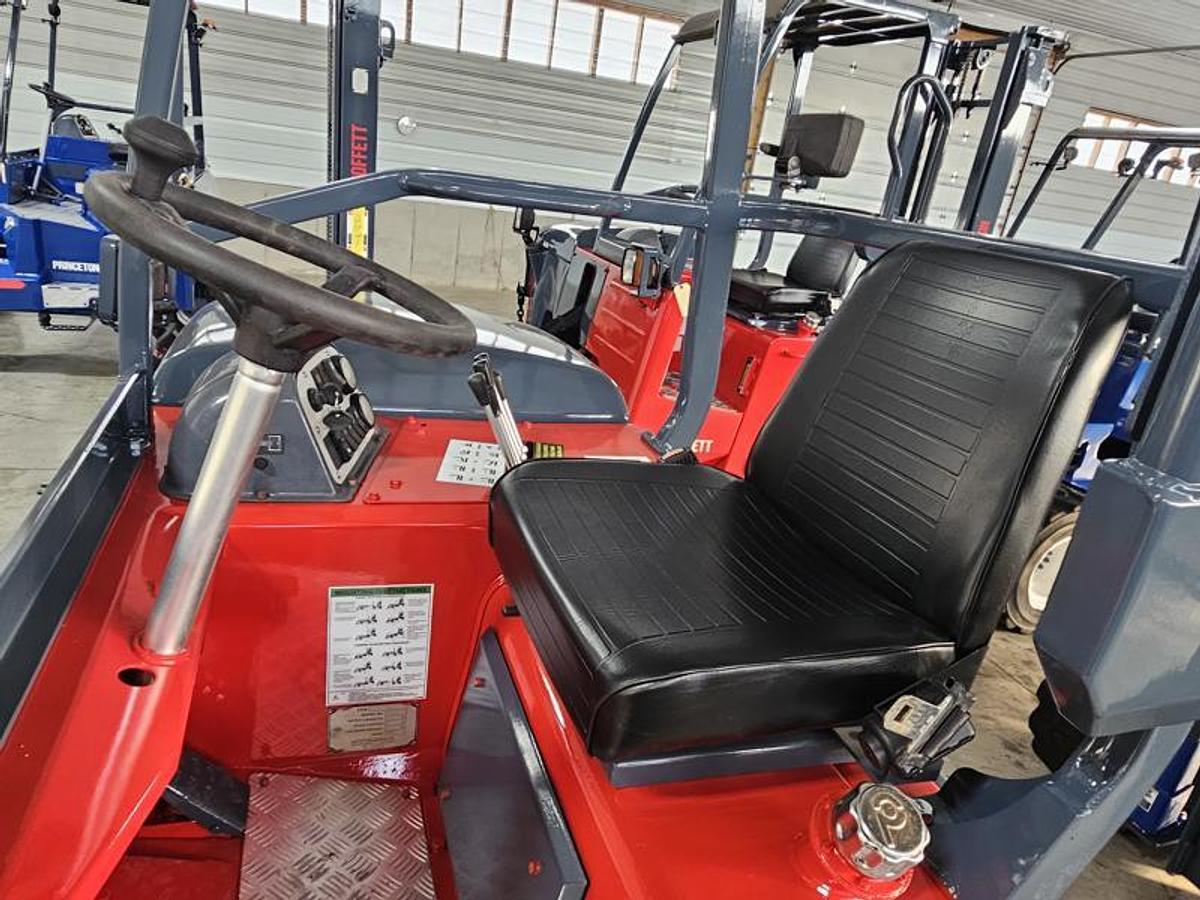 Used 2006 Moffett M 55