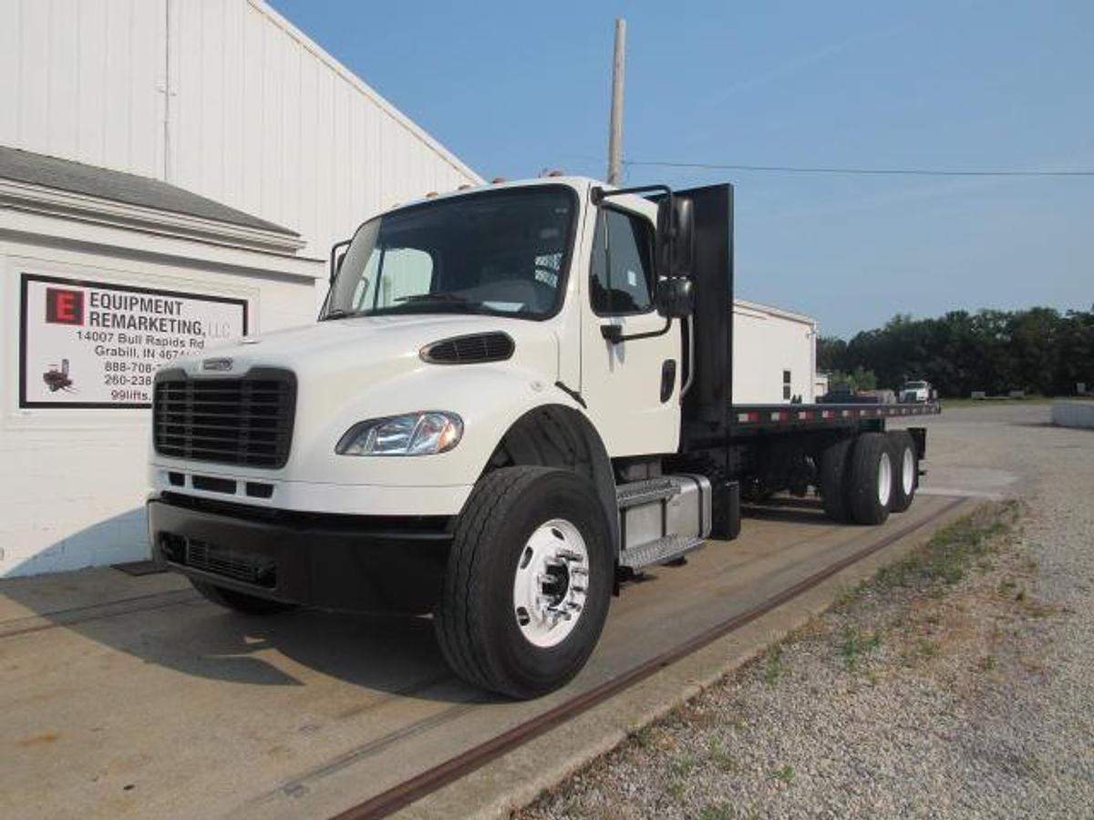 Used 2022 Freightliner M2 106