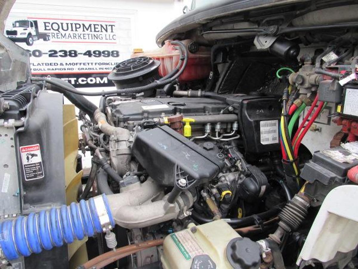 Used 2023 Freightliner M2 106