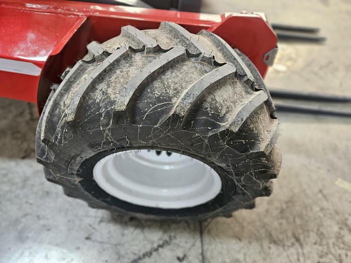 Used 2014 Moffett M55