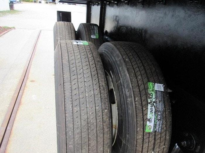 Used 2013 Great Dane Trailers 36' 6" X 102" Flatbed Moffett Trailer