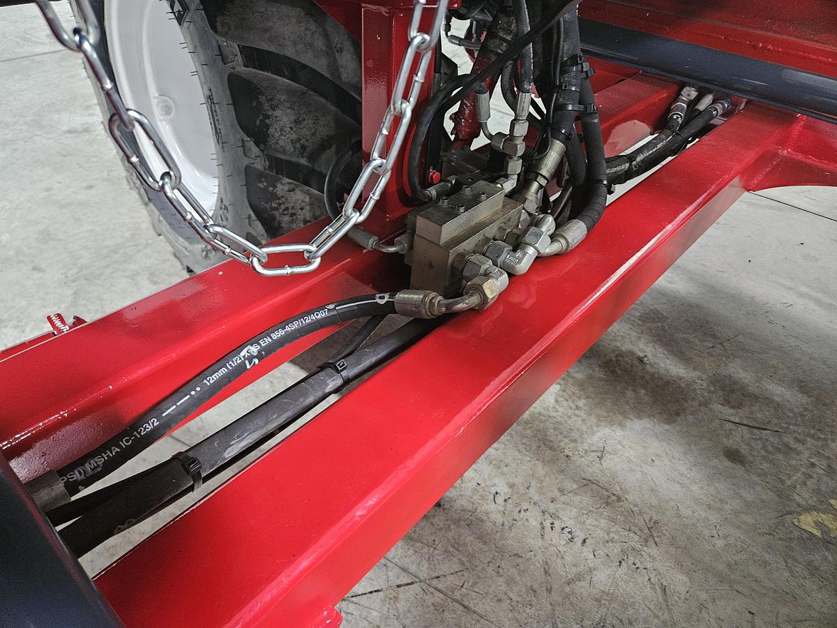 Used 2009 Manitou TMV55HT Telescopic Boom 10' Lift Height