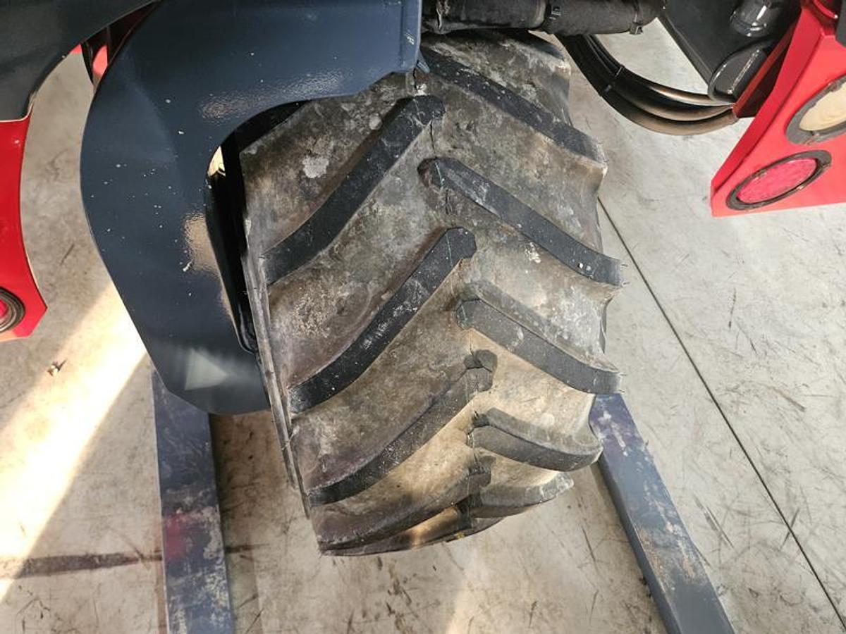 Used 2015 Moffett M8 55.3