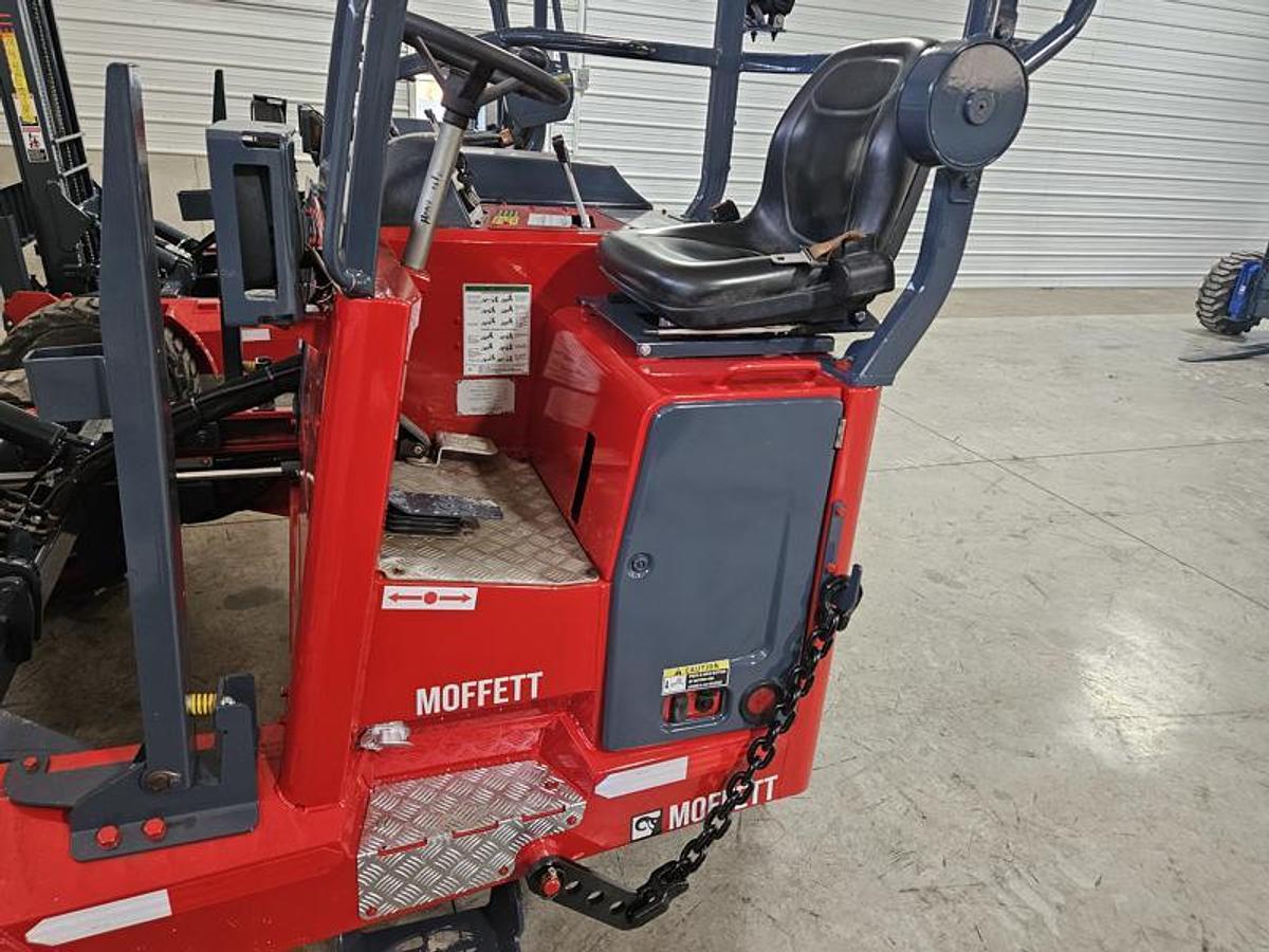 Used 2019 Moffett M8 55.4 4 Way