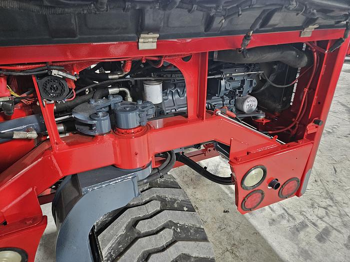 Used 2014 Moffett M55