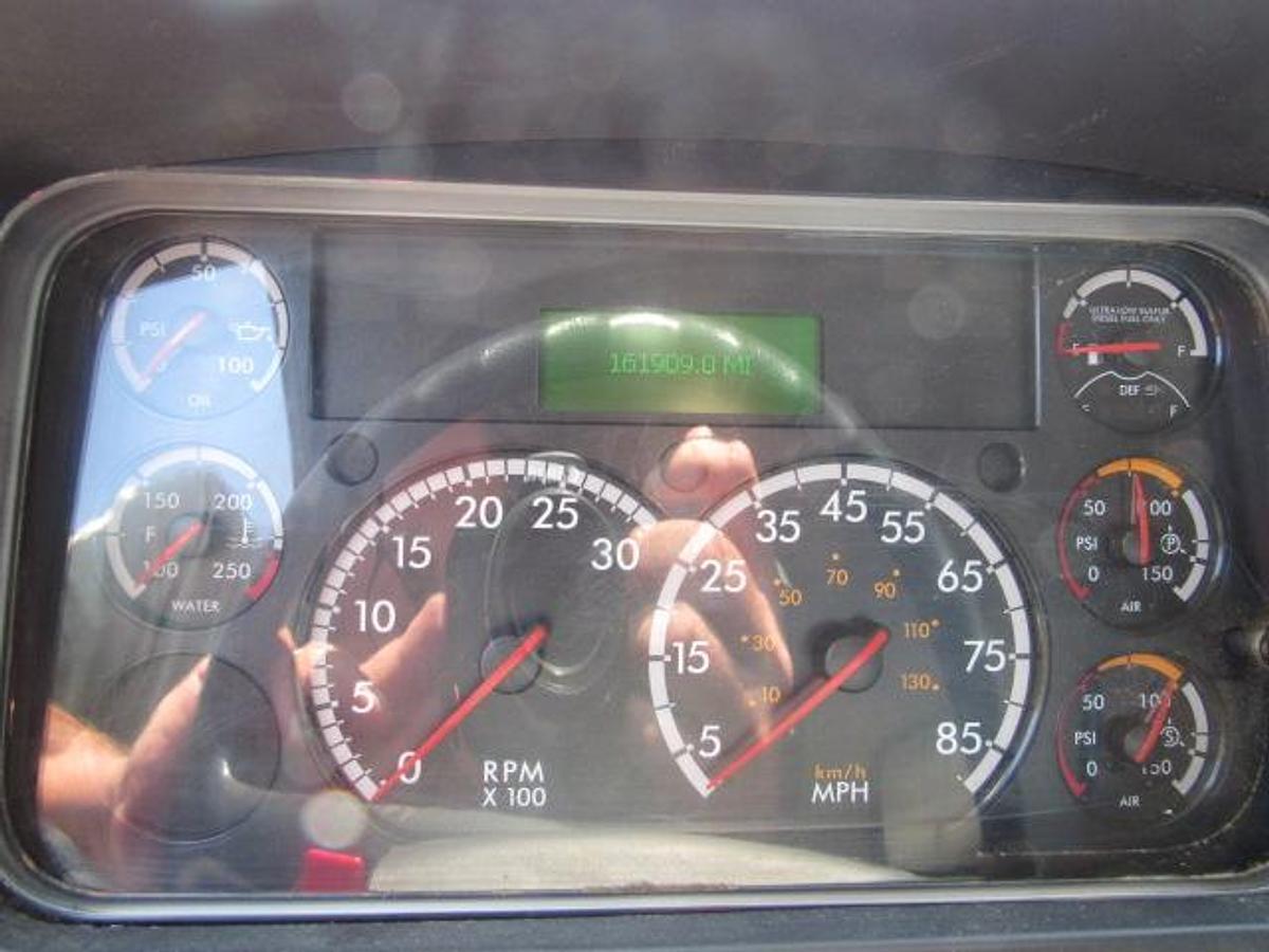 Used 2023 Freightliner M2 106