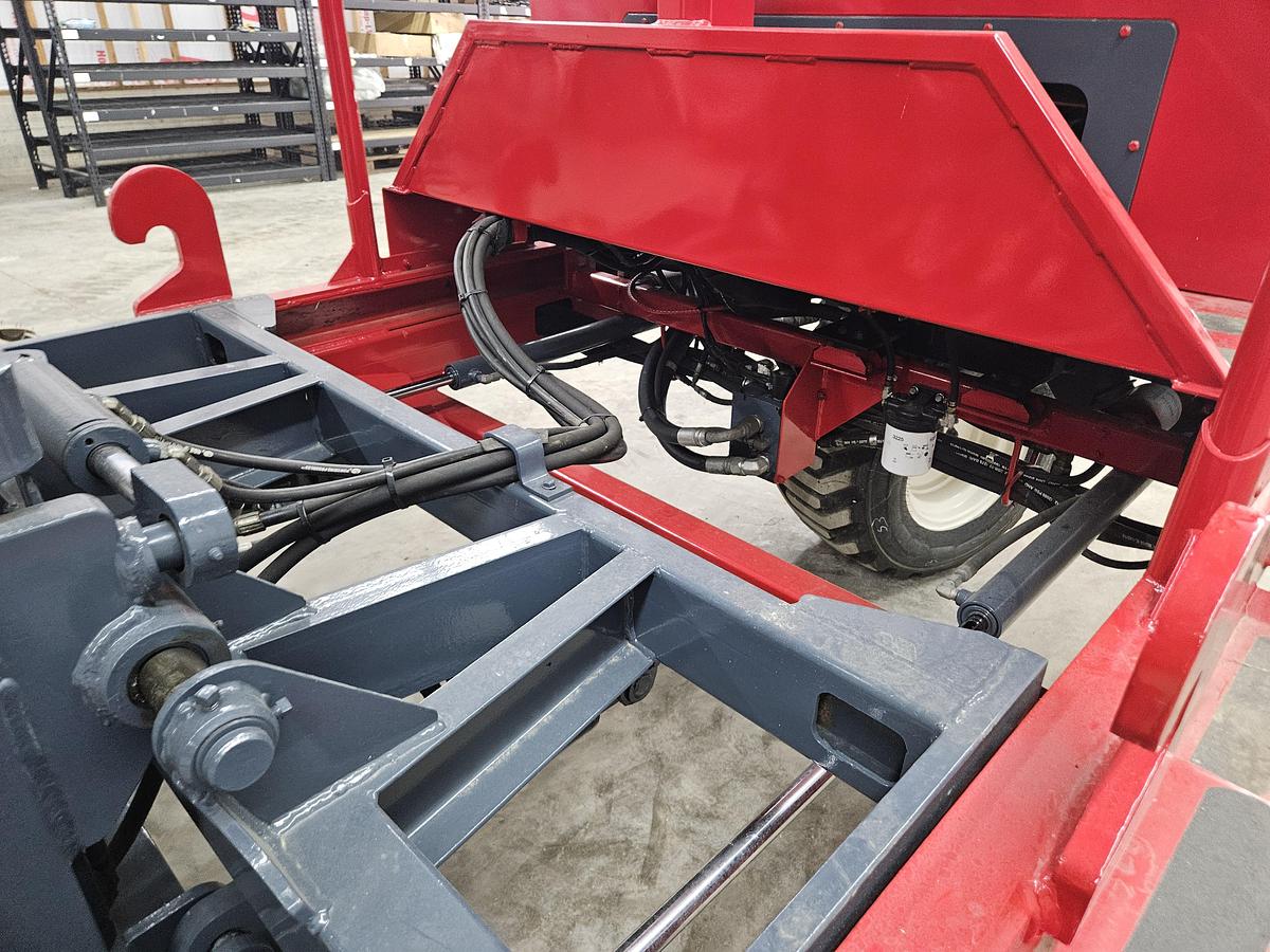 Used 2014 Navigator RT-5500 Truck Mounted Forklift