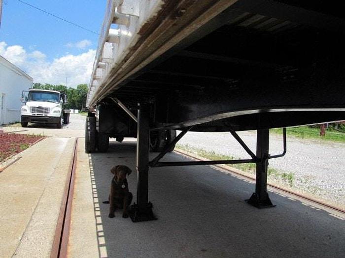 Used 2011 Great Dane Trailers 36' 6" X 102" Flatbed Moffett Trailer