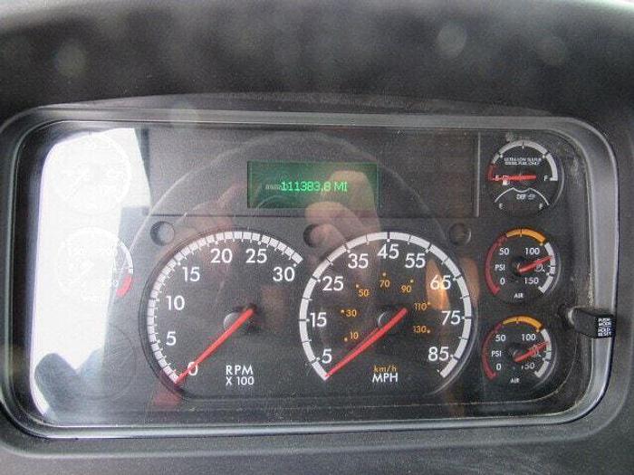 Used 2016 Freightliner M2 106