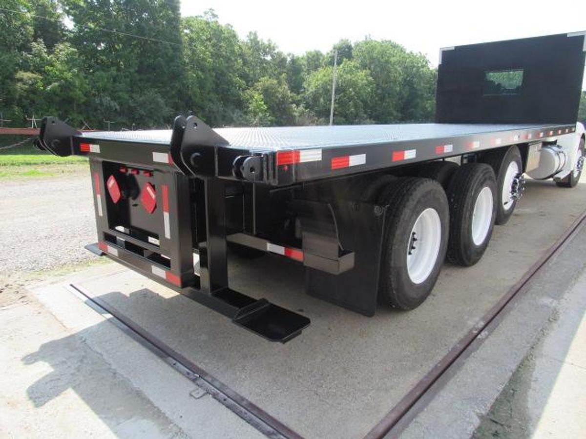 Used 2021 Kenworth T370 Flatbed Truck