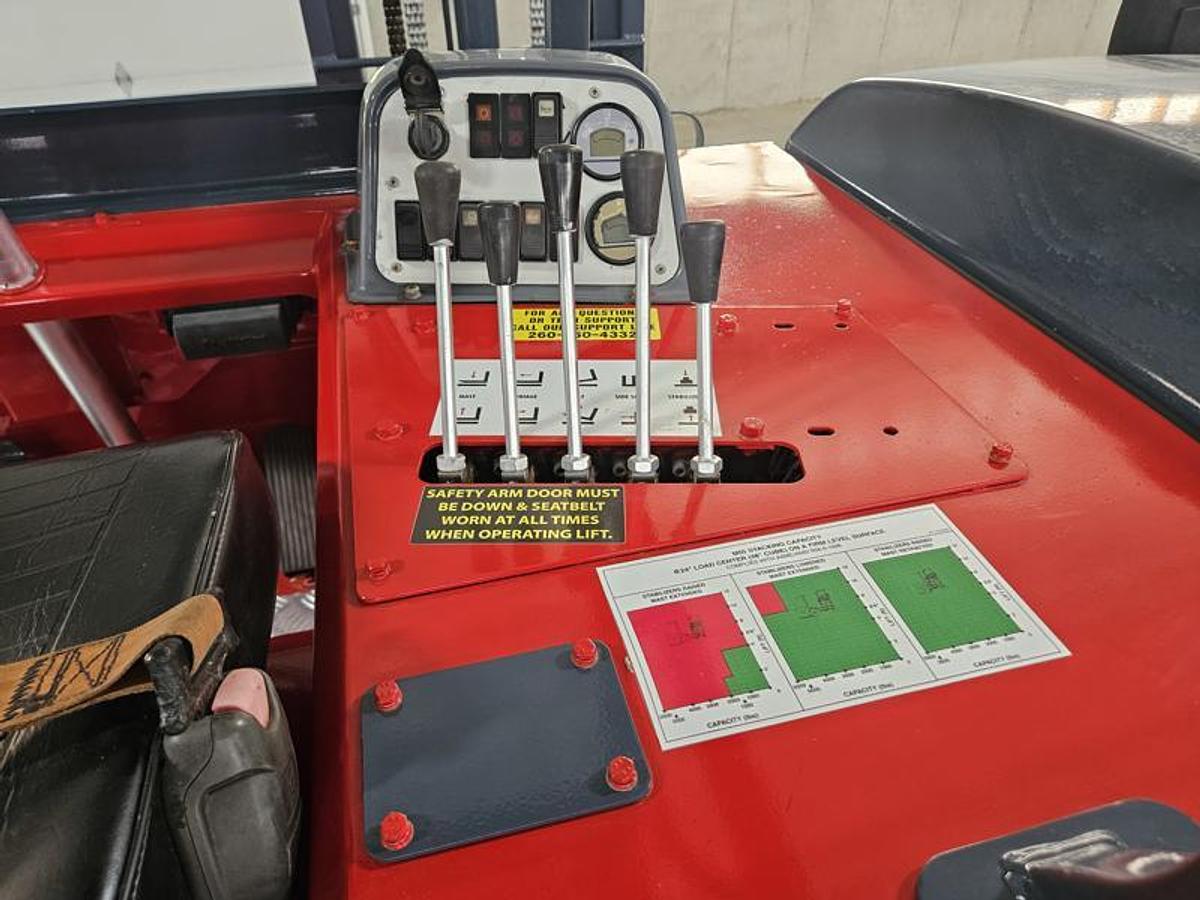 Used 2015 Moffett M8 55.3