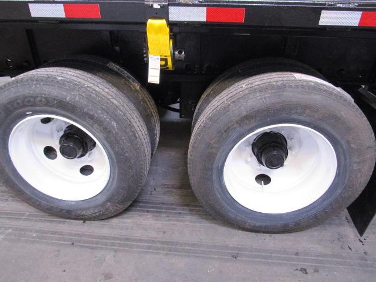 Used 2014 Utility 45' X 102 Princeton/Moffett Trailer