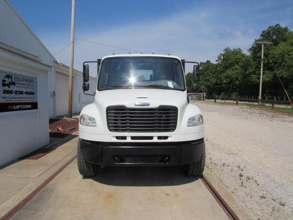 Used 2023 Freightliner M2 106